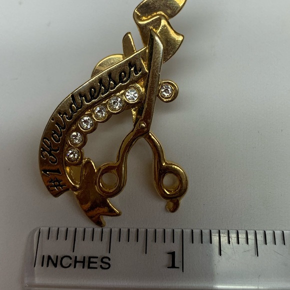 Avon Pin Hairdresser - Picture 15 of 16